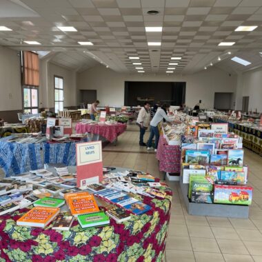 Une salle bien pleine. Crédit photo : Amis de Brazzaville