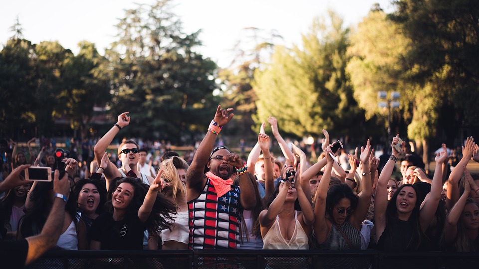 crowd-1531427_960_720. Crédit photo : PIXABAY