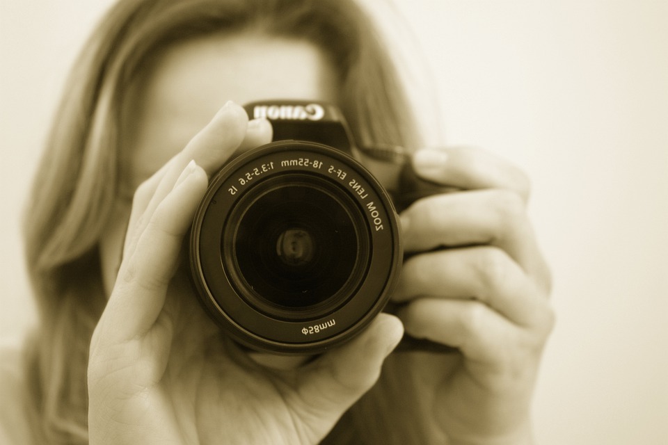 photographer-16022_960_720. Crédit photo : PIXABAY