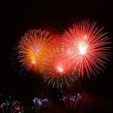 Feu d'artifice Dampierre en Burly. Crédit photo : PIXABAY