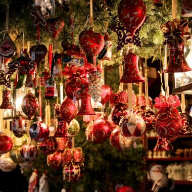 christmas-market-550323_1280. Crédit photo : PIXABAY