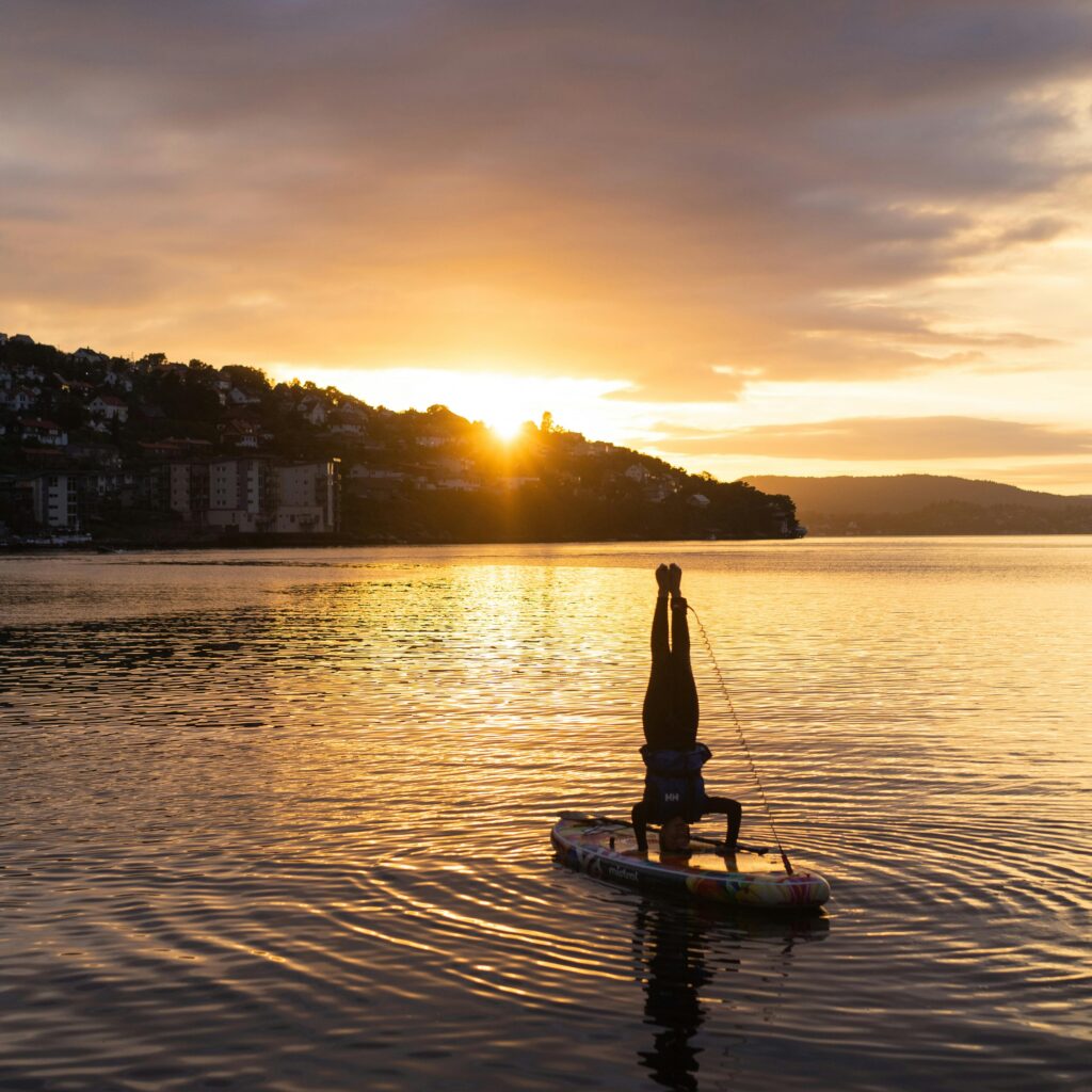 Yoga paddle. Crédit photo : Pexels