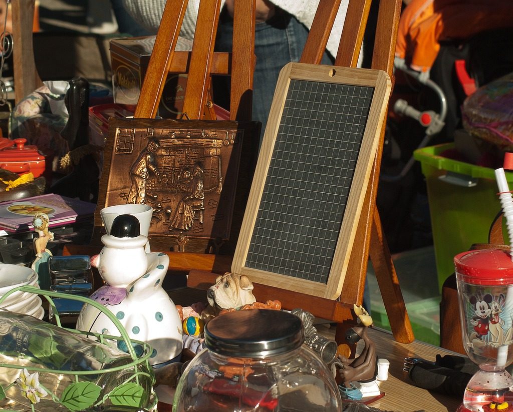 vide grenier. Crédit photo : PIXABAY