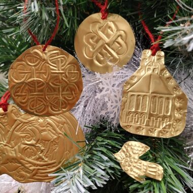 Enlumine ton sapin. Crédit photo : Le belvédère