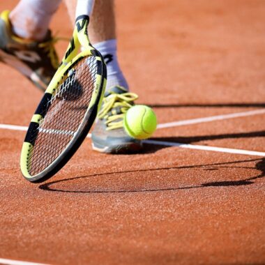 hansmarkutt-tennis-5782695_1920. Crédit photo : hansmarkutt