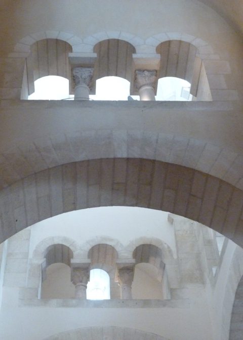 102_Germigny_des_Pres_oratoire_carolingien_C15_16_Vsud_P1000820