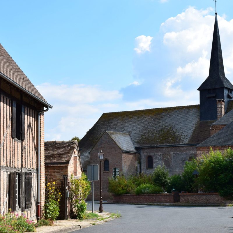 Vannes-sur-Cosson-village-18